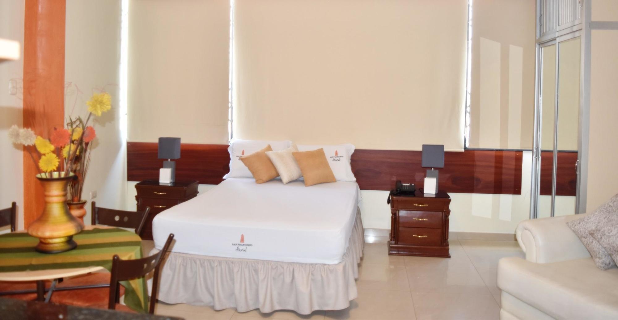 San Francisco Apart Hotel Guayaquil Bagian luar foto