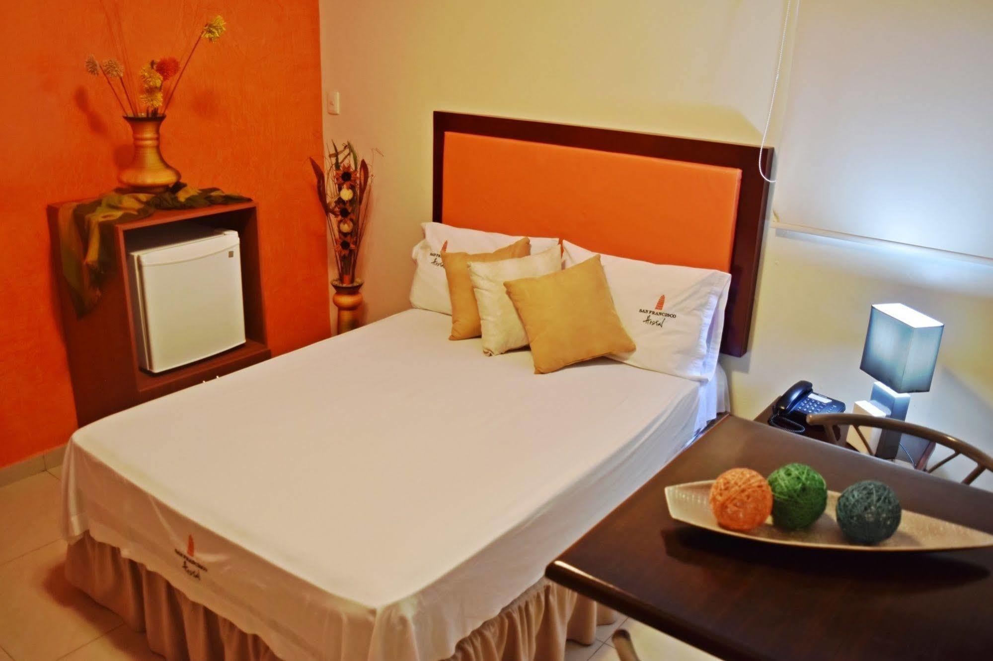 San Francisco Apart Hotel Guayaquil Bagian luar foto